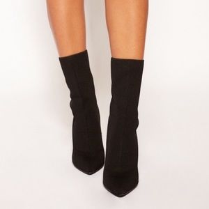 Black Sock Booties | Size 8